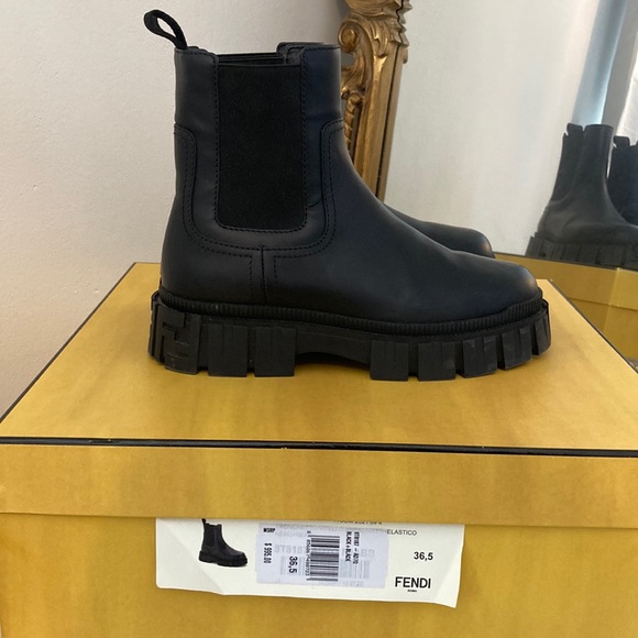 Fendi Force Lugged Chelsea Boots Size 36.5 - Picture 6 of 7